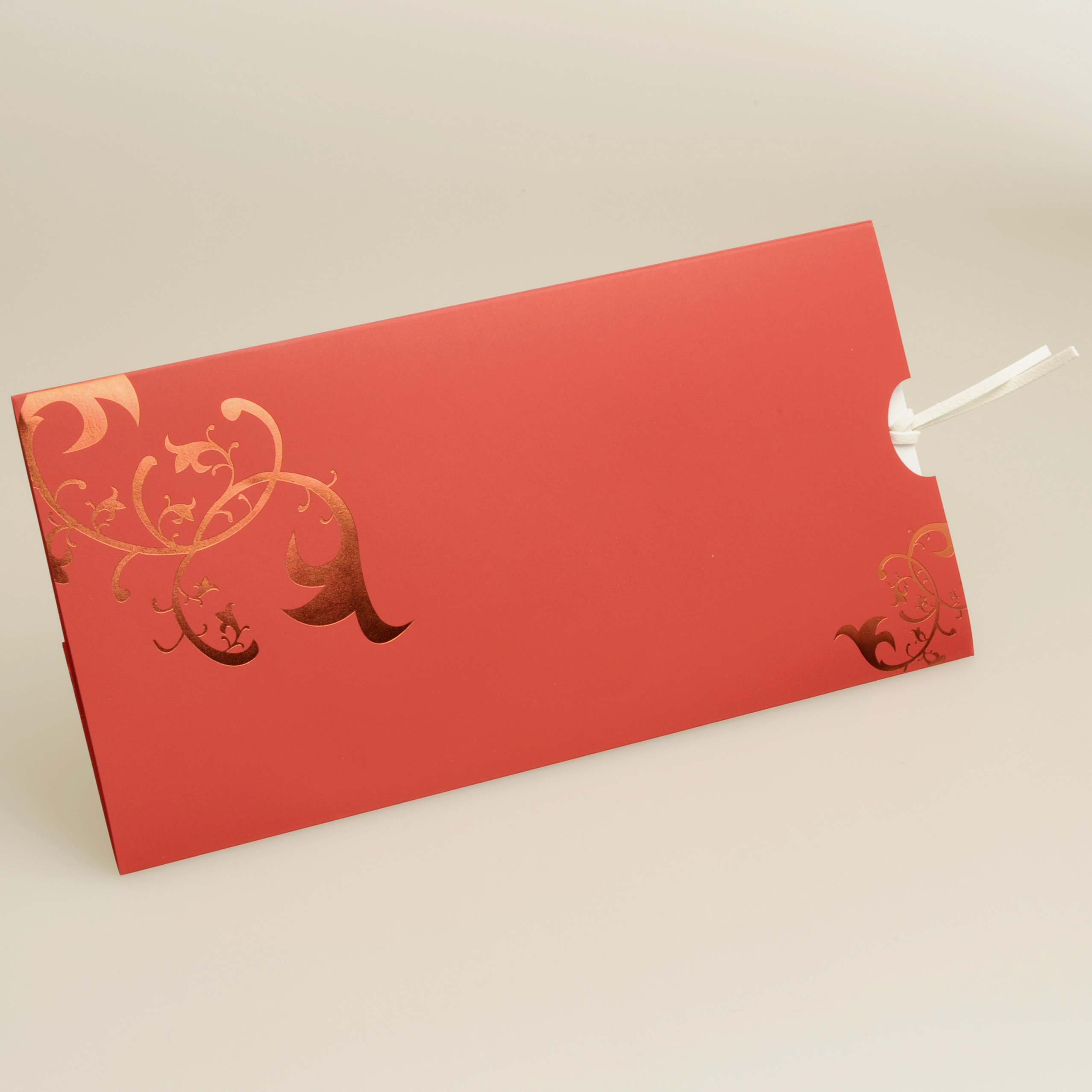Knallrote Einladungskarte mit roten Folienranken