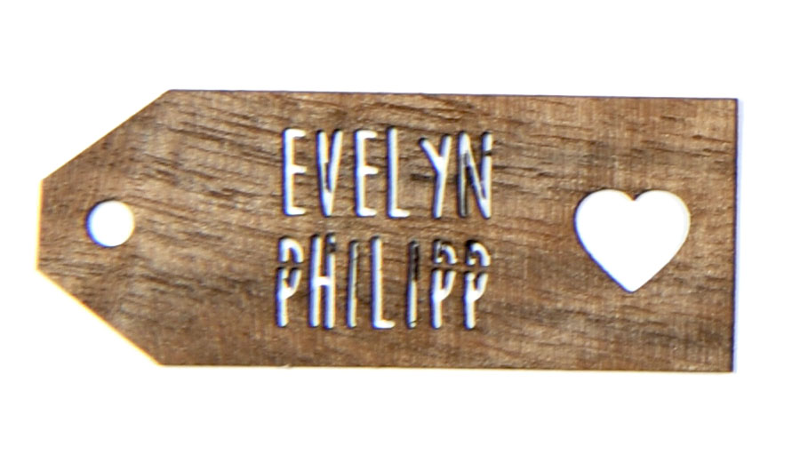 Anhänger IV - Nussbaum